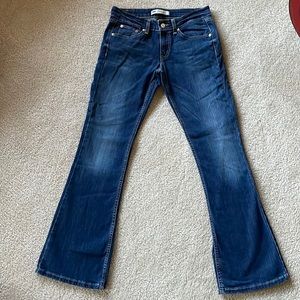 Levi’s womens jeans size 27/32 EUC